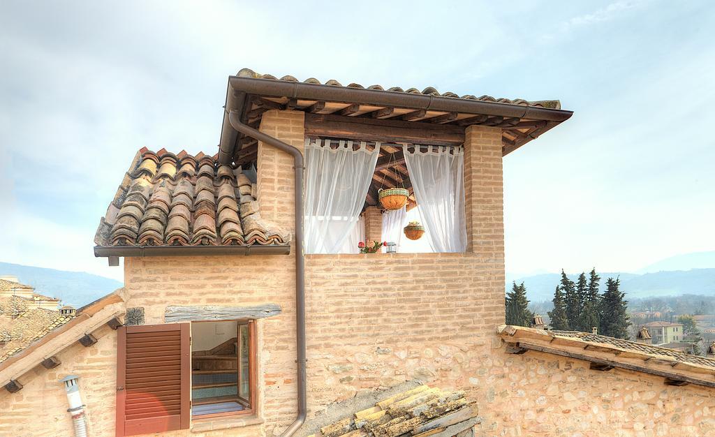 House Altana Spello